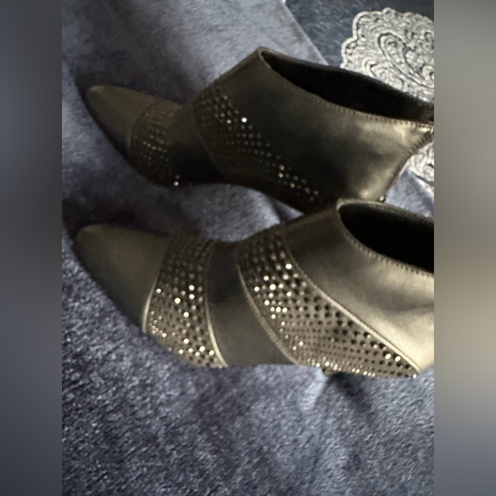 Impo black sparky booties Size 7 1/2  Never been worn🖤 - Picture 15 of 15